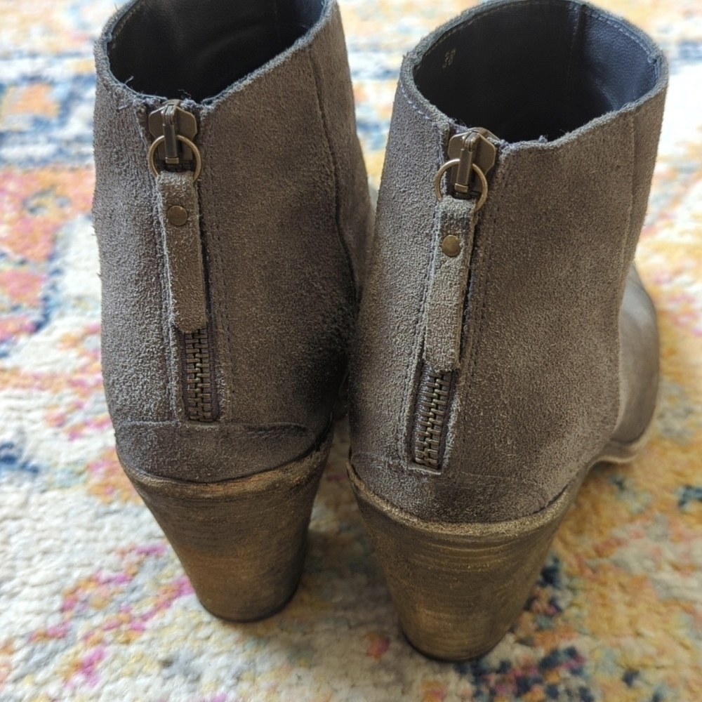 Hoss Intropia Classic Suede Leather Round Toe Block Heel Ankle Booties Gray 38 - Picture 5 of 16